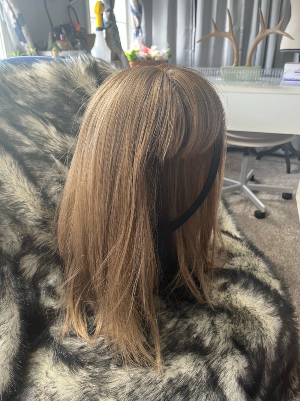 Light Brown Straight Women's Wig - Natural Finish